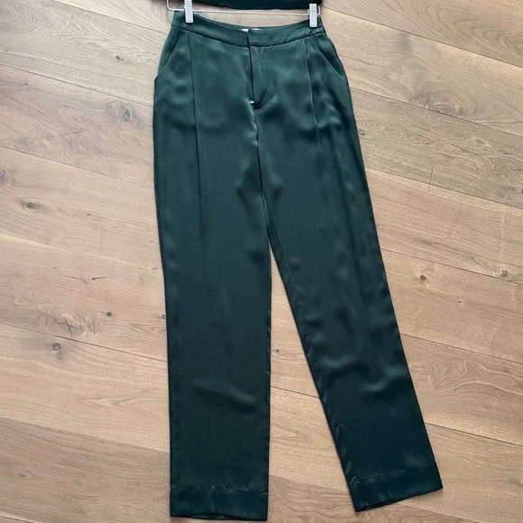 Sablyn green silk set. NWT Dark Green Pants and sleeveless top-worn 1x - Picture 4 of 13